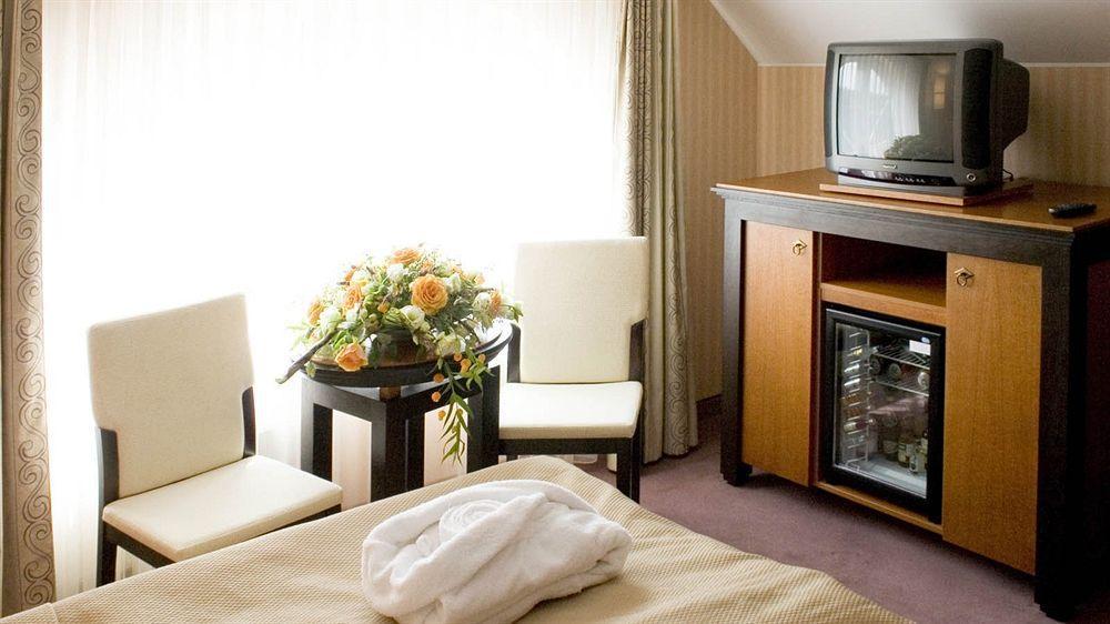 Leba Hotel & Spa Luaran gambar