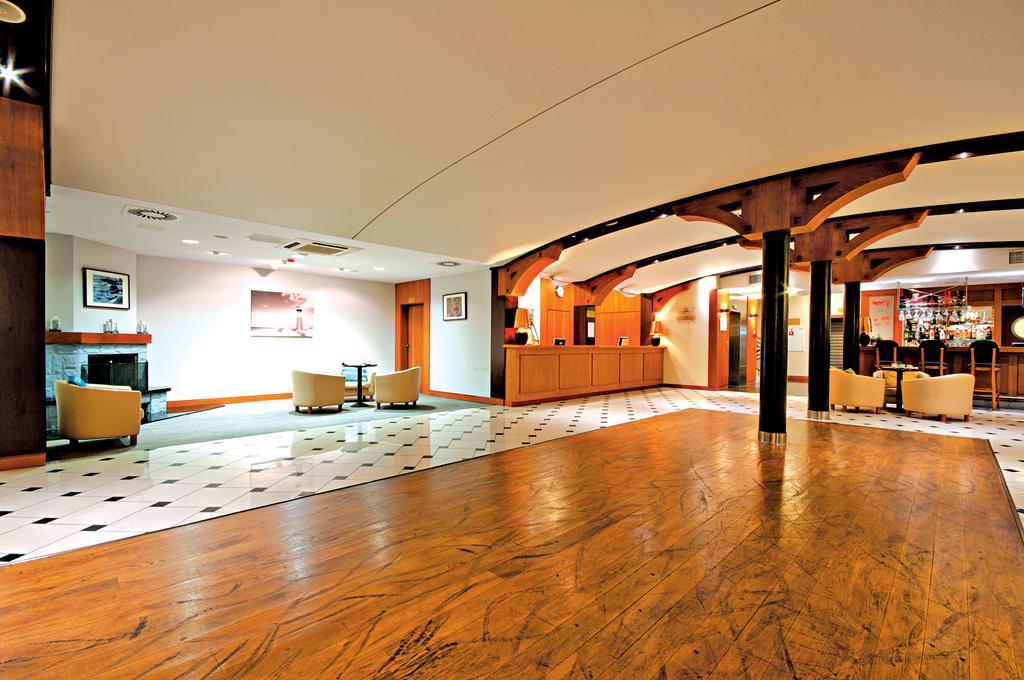 Leba Hotel & Spa Luaran gambar