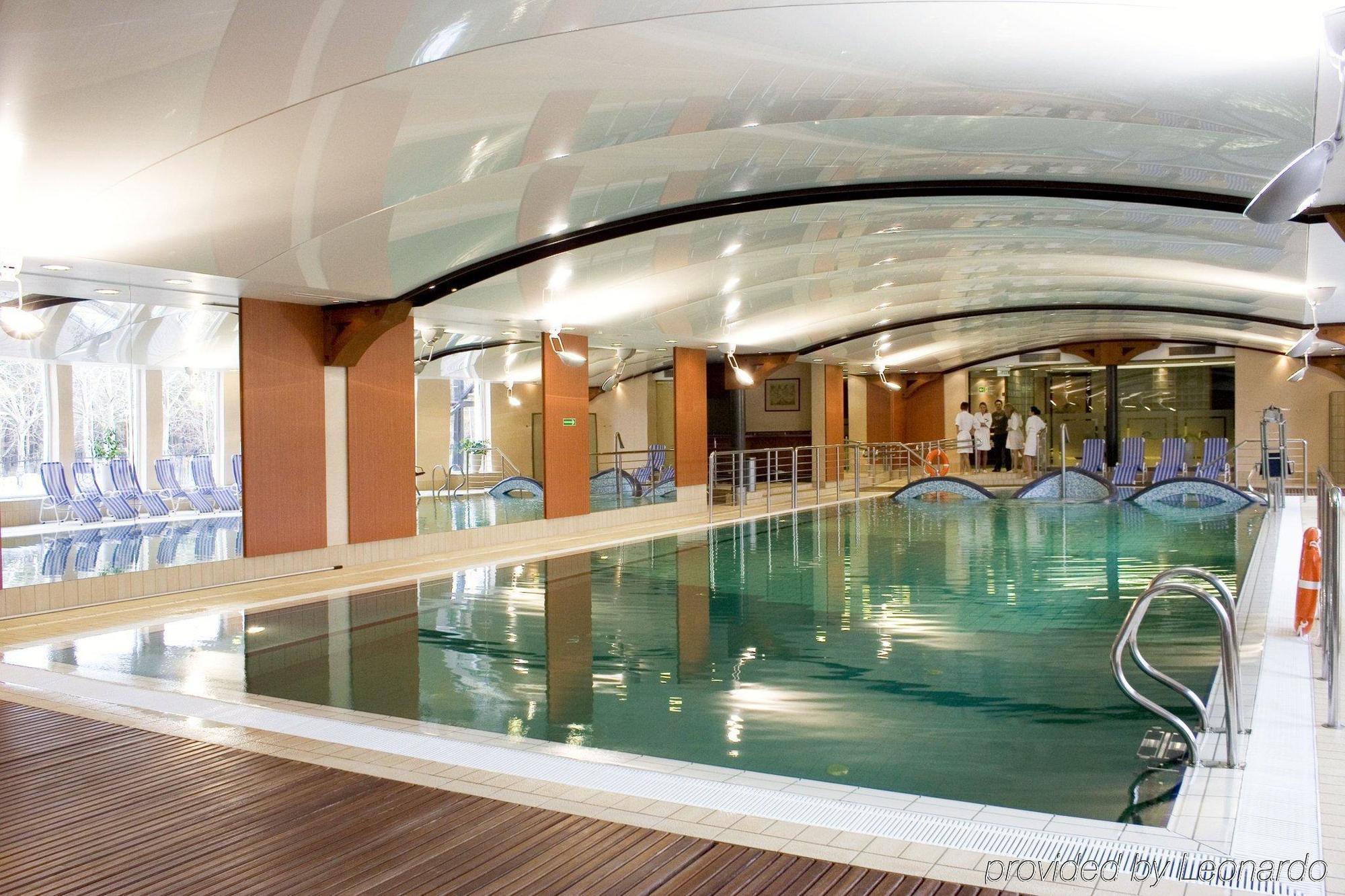 Leba Hotel & Spa Luaran gambar