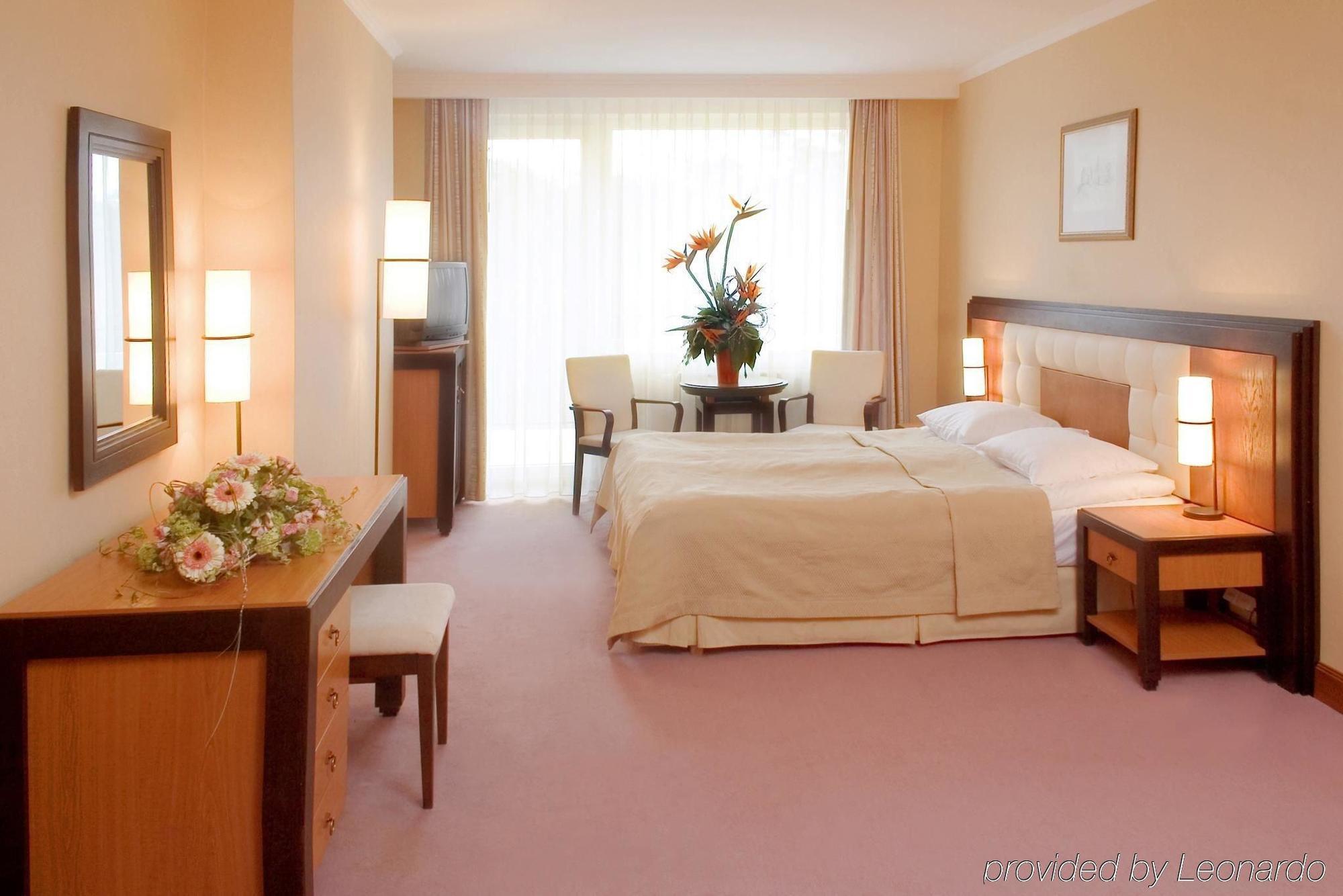 Leba Hotel & Spa Luaran gambar