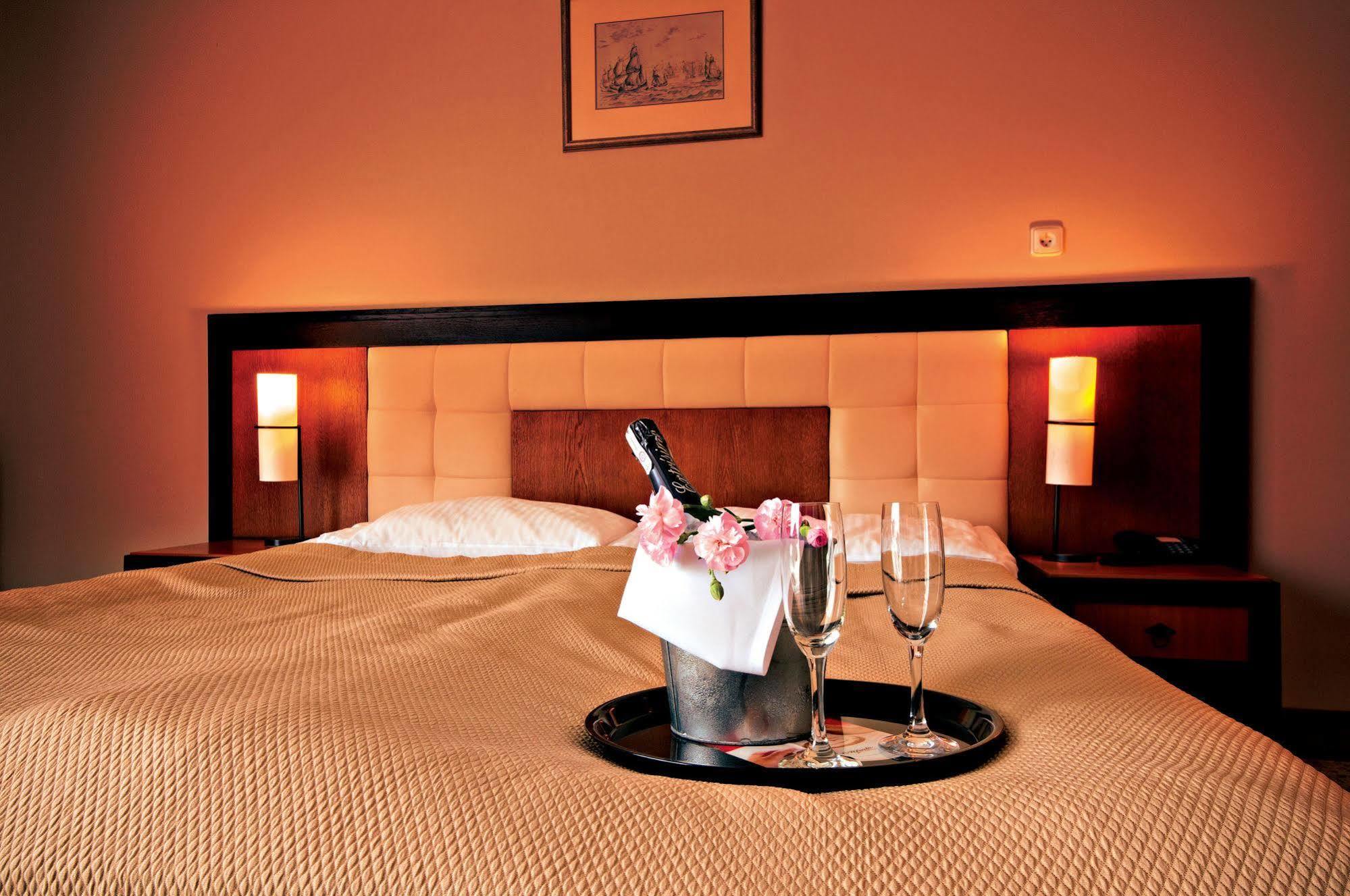 Leba Hotel & Spa Luaran gambar