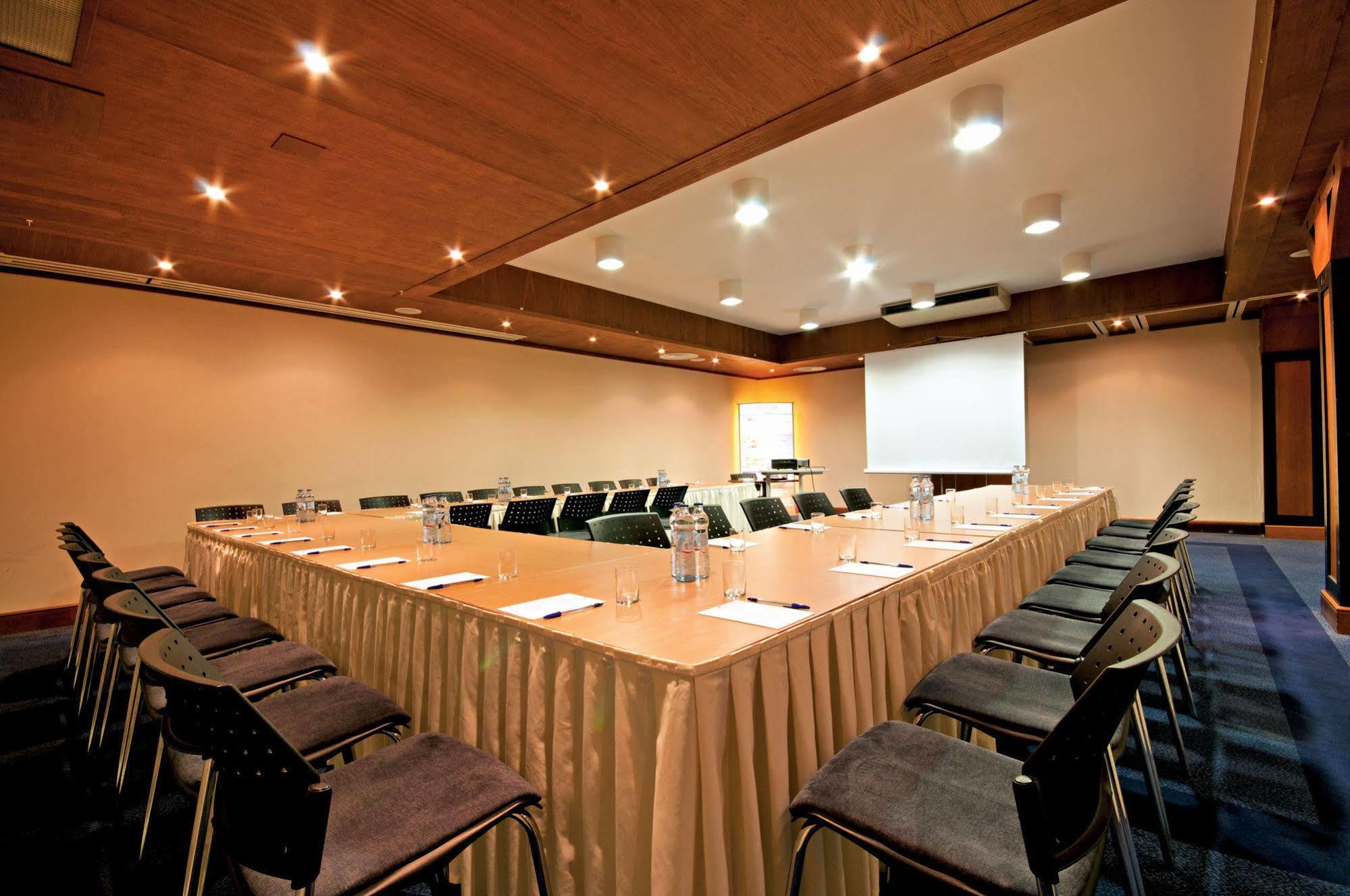 Leba Hotel & Spa Luaran gambar